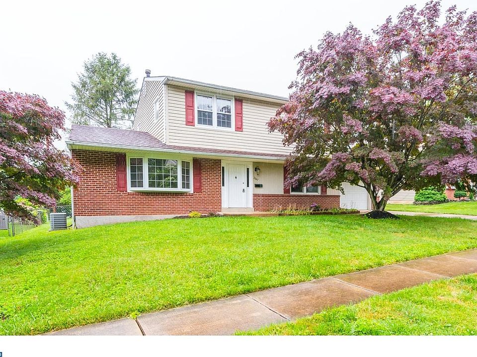 1st image of 2847 E Oakland Dr