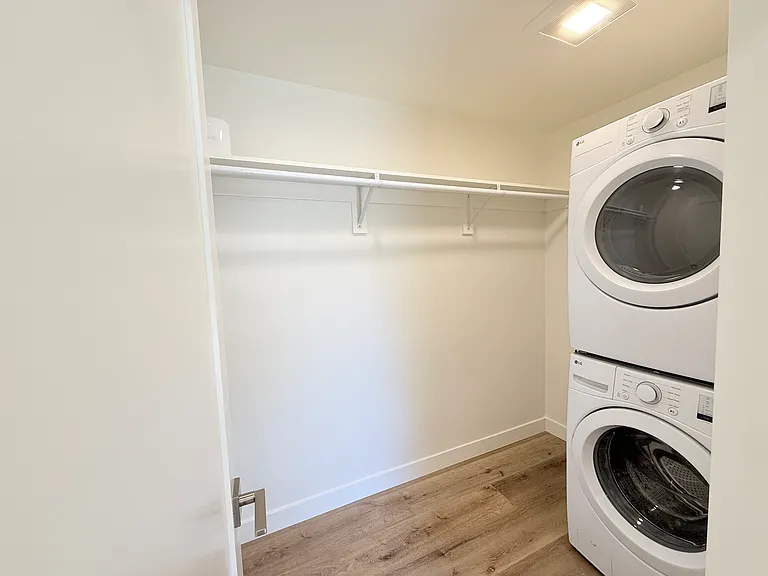 4245 Juneau Cir #C — Photo 16