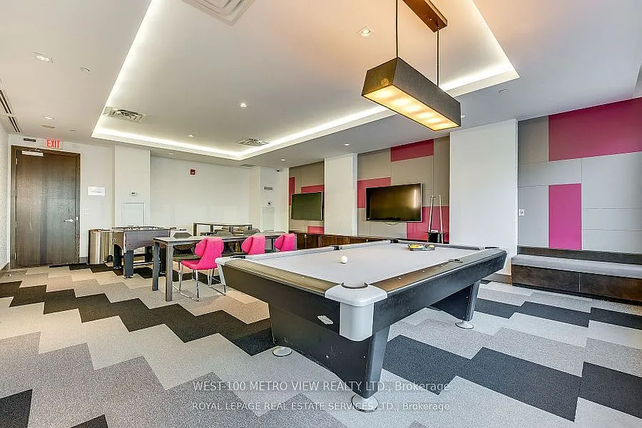 2 bed, $2,350 — Photo 4