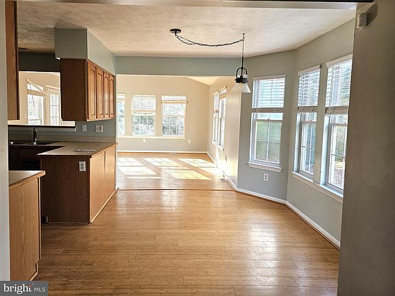 5th image of 45487 Ballymore Pl