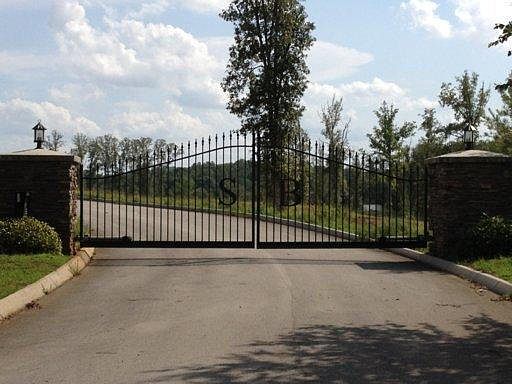 4th image of 100 Shiners Bluff Dr Lot 11