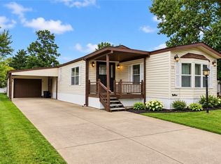 13 Rippleway Dr #197, Hamburg, NY 14075