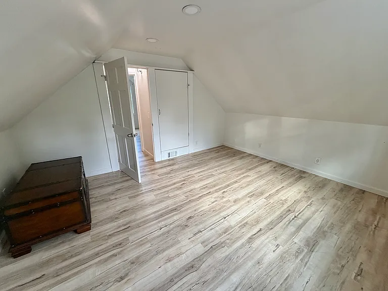 40 Central St — Photo 11