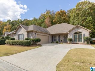 639 N Lake Cir, Birmingham, AL 35242