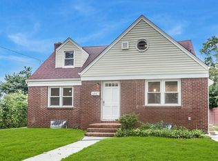 690 Beech St, Baldwin, NY 11510