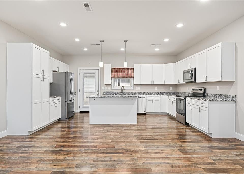 80 Sky View Meadow Dr, Crossville, TN 38555 | Zillow