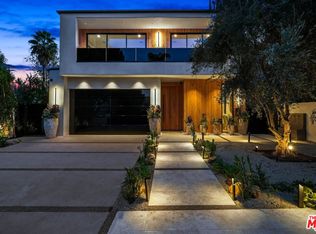 14812 Huston St, Sherman Oaks, CA 91403