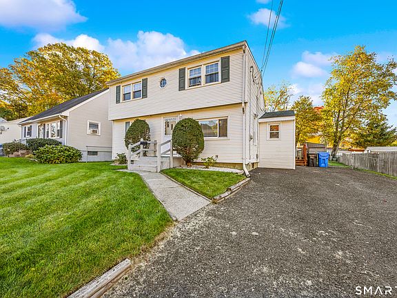 2nd image of 162 Beths Avenue