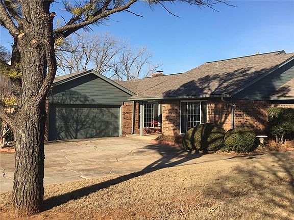 5th image of 2225 Lindenwood Ln