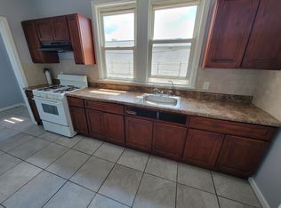 231 4th St APT 3, Newark, NJ 07107