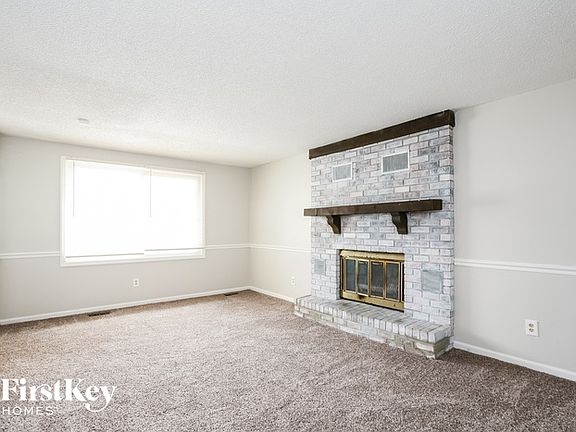 4th image of 8939 Mariposa Dr