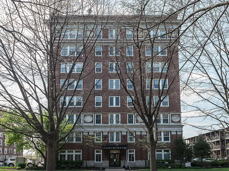 5330 Pershing Ave #502 — Photo 22