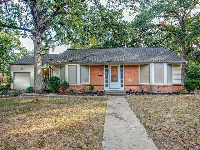 1st image of 1612 Robinwood Dr