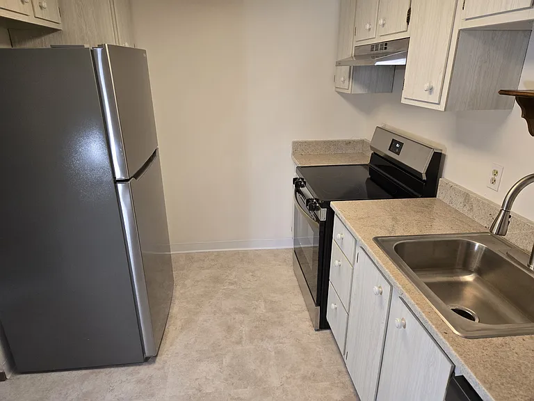 4849 Grace Rd #121 — Photo 5