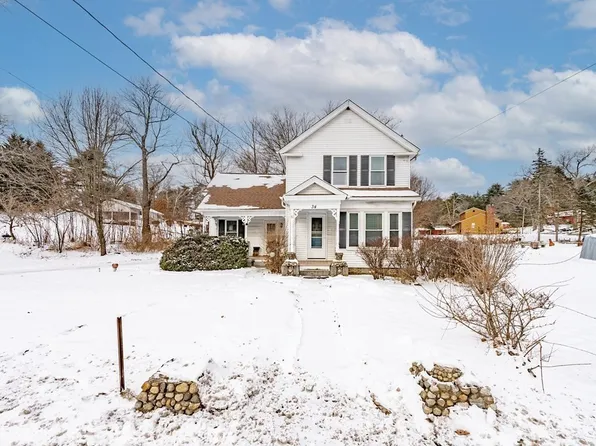 34 Ware St, Palmer, MA 01069