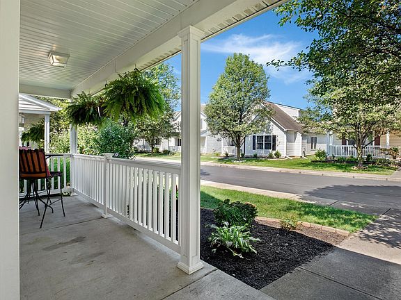 4th image of 7759 Lupine Dr #137
