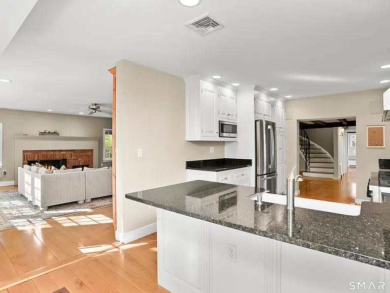1005 Old Post Rd — Photo 12