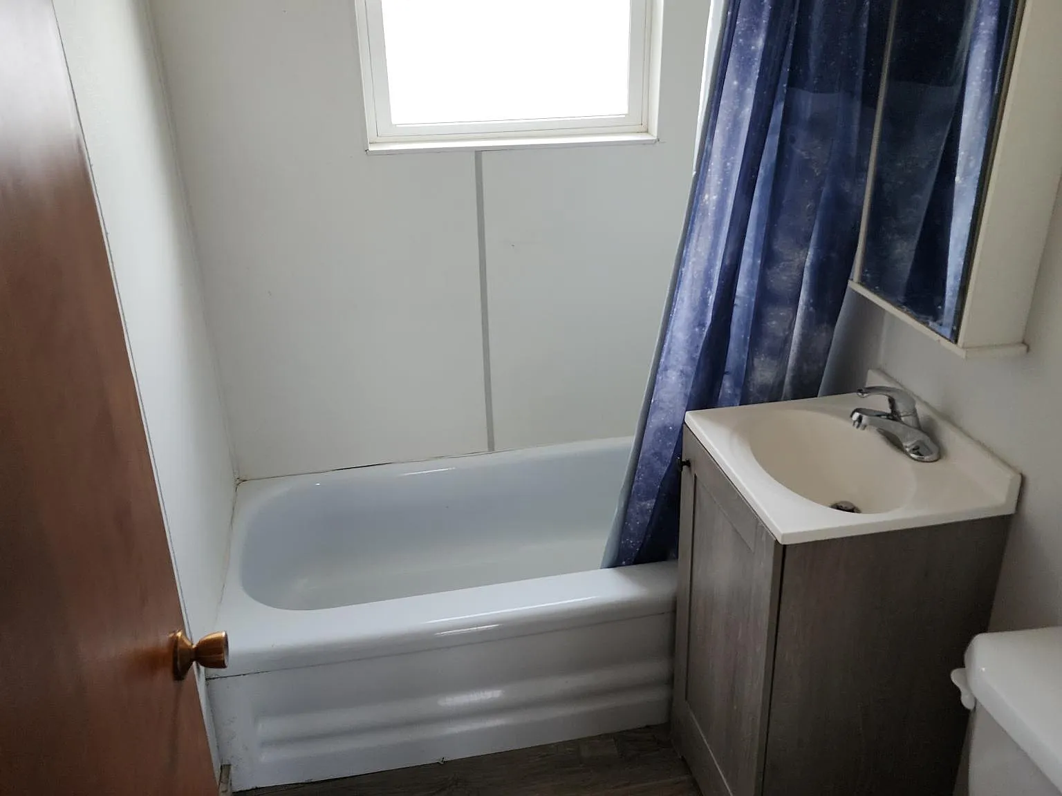 1 bed, $199 — Photo 2