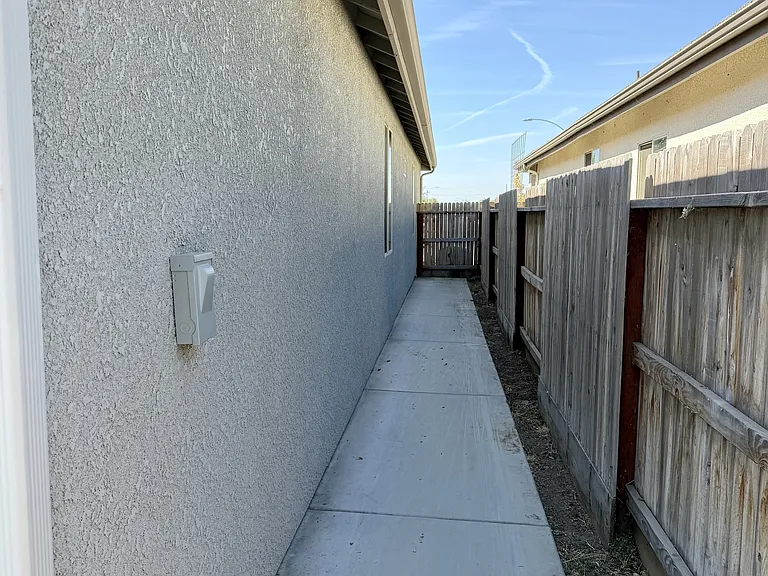 1908 E Monte Vista Ave — Photo 51