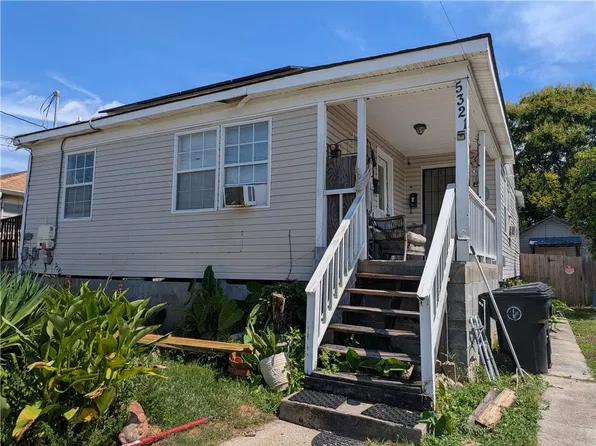 5321 Warrington Dr, New Orleans, LA 70122