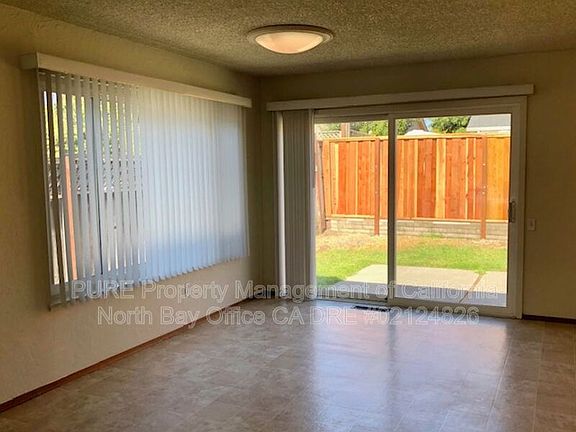 5th image of 8558 Loretto Ave