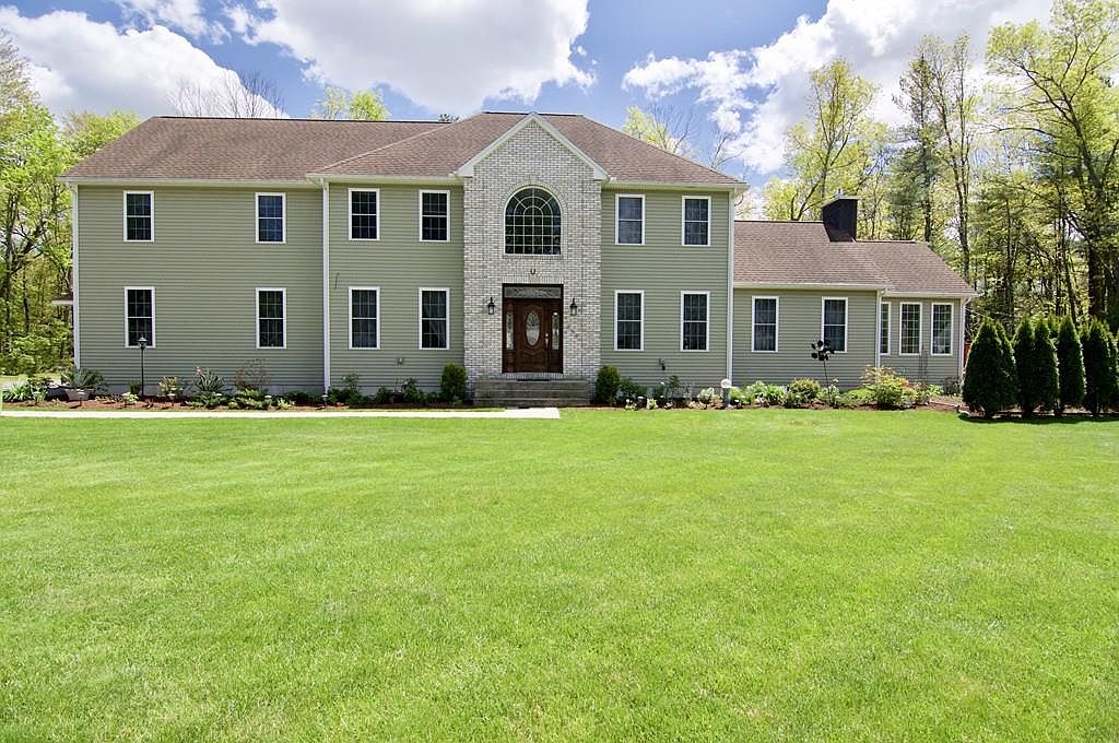 589 Amherst Rd, Granby, MA 01033 Zillow