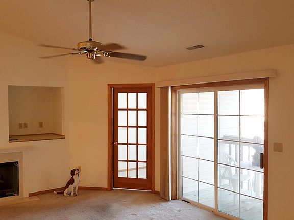 2nd image of 425 W Aspen Dr Unit 1