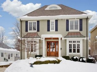 405 S Bodin St, Hinsdale, IL