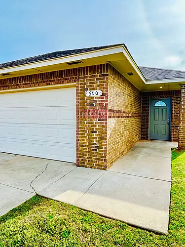 600 Rosemoor Ct Photo 1