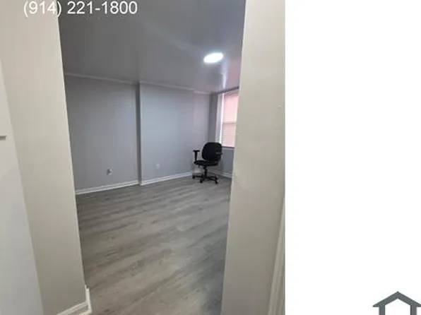 142 School St, Yonkers, NY 10701