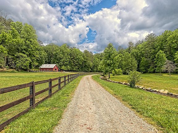 101st image of 3622 Sandy Ford Rd