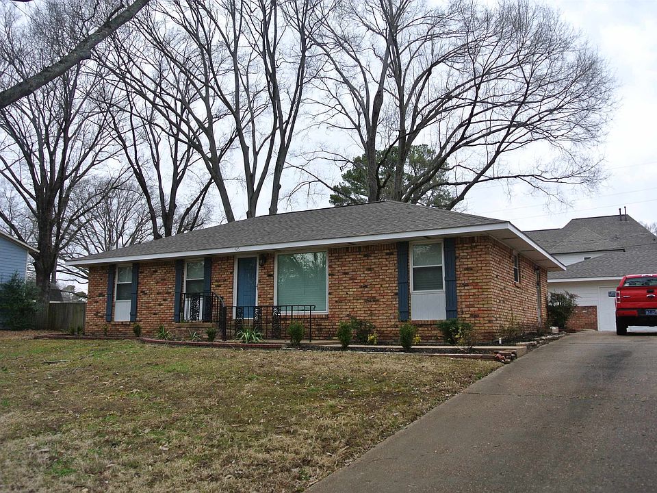 1st image of 426 Cardinal Dr