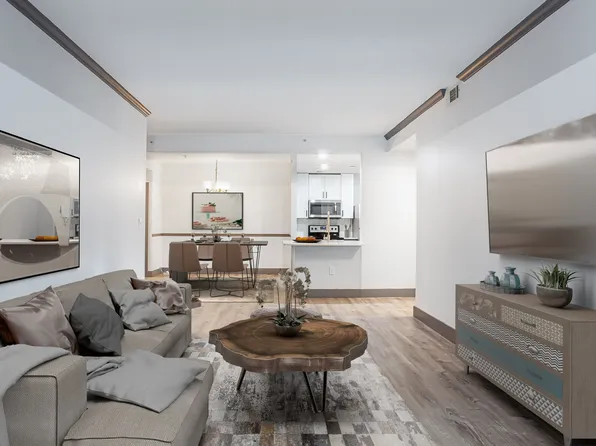 1074 Peachtree Walk NE, Atlanta, GA