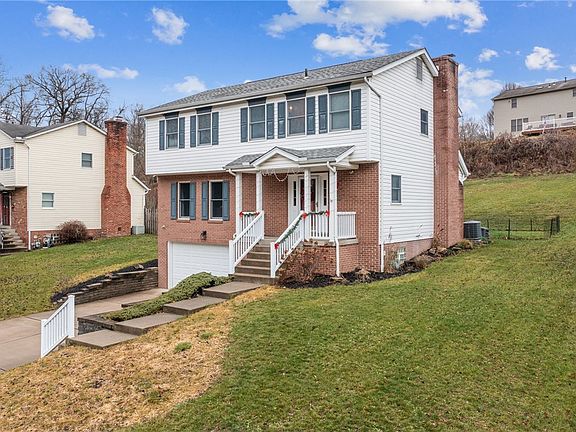 3rd image of 267 Rose Ct N