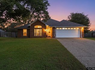 1610 Waterton Cir, Whitehouse, TX 75791
