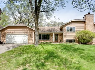 1593 Sherwood Way, Eagan, MN 55122
