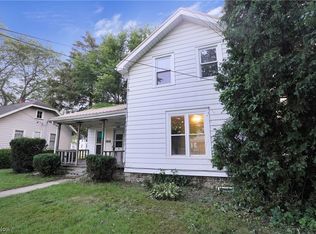 207 N Chestnut St, Jefferson, OH 44047