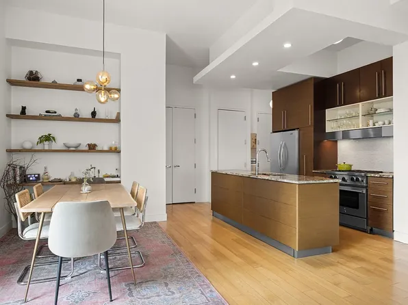 96 Rockwell Place image 3 of 9