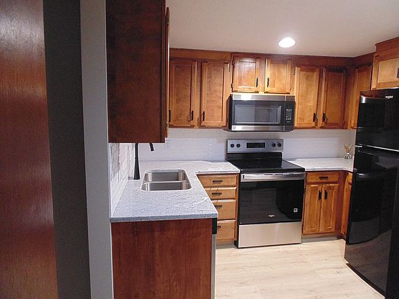 5th image of 1540 N Cotner Blvd #B217