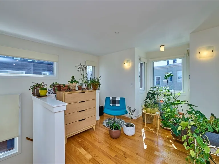 17 Clary St #1 — Photo 13