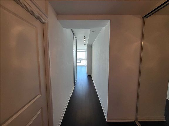 5th image of 59 Annie Craig Dr #403