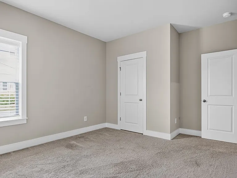 4787 Wellesley Dr — Photo 17
