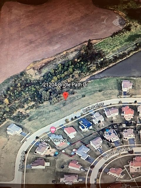 2nd image of 21204 Bridle Path Dr
