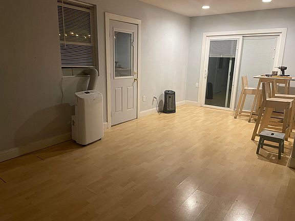 5th image of 1320 Eleanor Way #1
