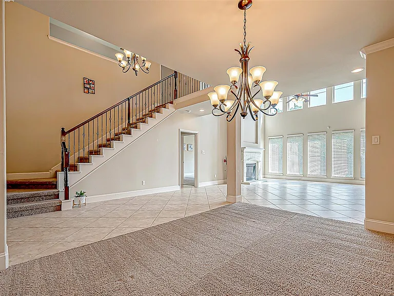 12604 Floral Park Ln — Photo 9