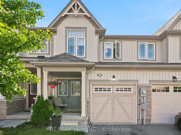 15 Farmstead Dr, Clarington, ON L1C 0K9