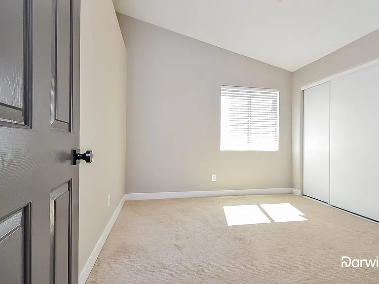 1018 Mosskag Ct — Photo 12