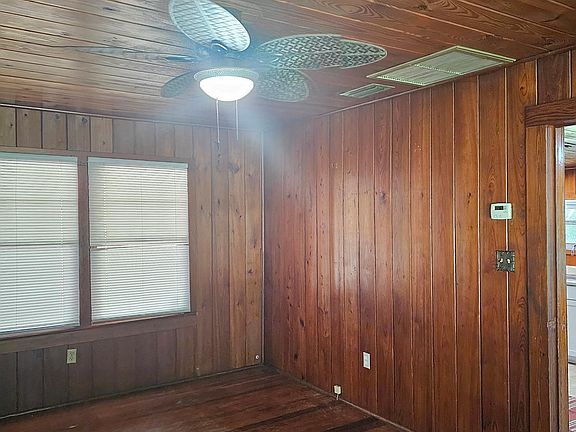 2nd image of 10461 McGregor Blvd