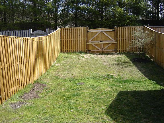 Large Fenced Back Yard