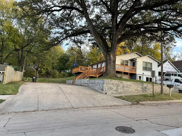 613 S 10th St, Plattsmouth, NE 68048